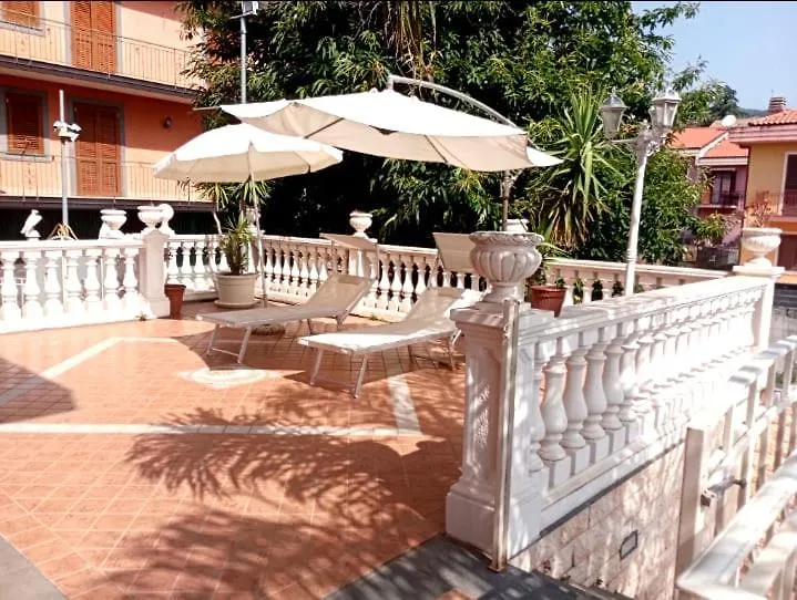 Villa Longardi Zafferana Etnea 3*,